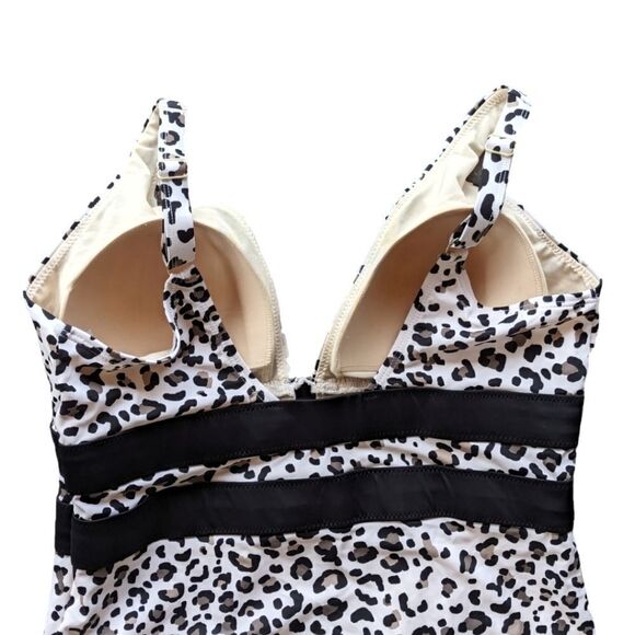 Swimsuits for All Plus Size Leopard Print Plunge One Piece Adjustable Strap - Picture 5 of 11